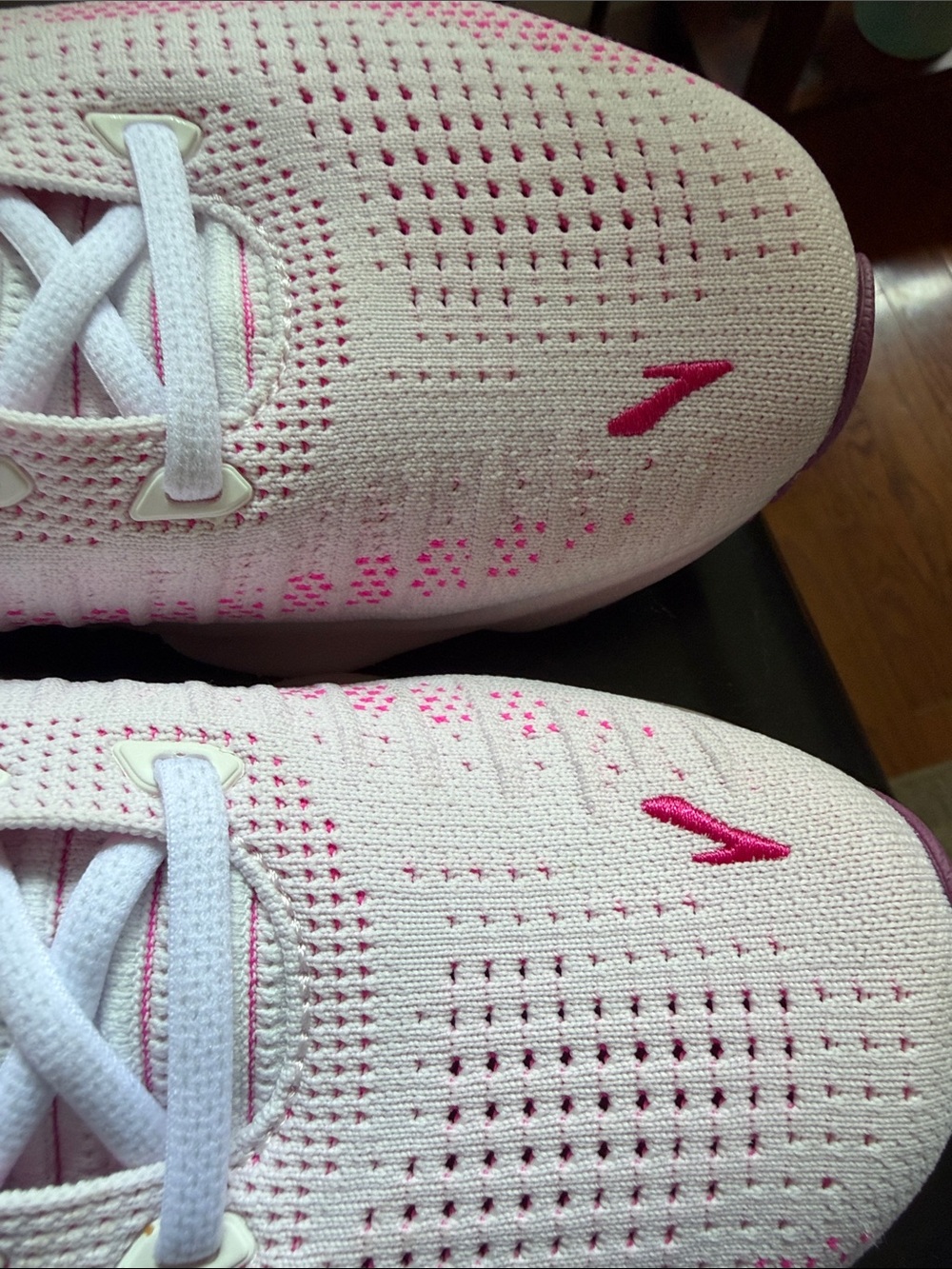 Brooks glycerin, flex White and Pink Women's Athletic Running Shoes - Picture 7 of 8